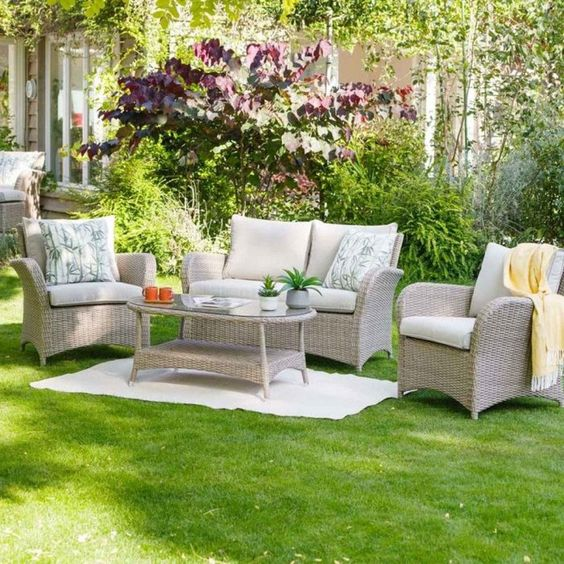 Blooming Deals: Garden Furniture Sale Extravaganza!